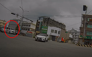 彰化救護車鳴笛閃燈仍受阻！6汽機車我行我素通行 警：最重吊銷牌照