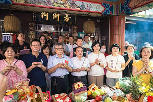 馬不停蹄參與五股、中和宮廟大型活動   蘇巧慧端兩地區建設願景