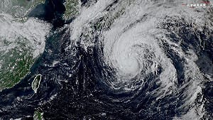 杜鵑增強為中颱！速度太慢影響時間增加 日關東4區慎防暴雨