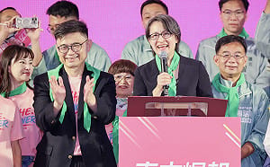 現身賴瑞隆姊妹會力挺 蕭美琴：「隆貓」溫暖卻有爆發力