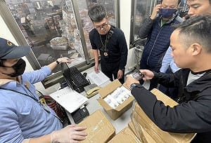 雲林鴨農涉走私中國禽流感疫苗逾90公升 遭海巡攔截