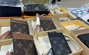 刑事局破獲仿冒精品集團！主打原廠料件  查扣551件仿品侵權2000萬