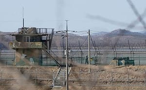 三八度線驚傳地雷爆炸！韓軍3官兵巡邏遭重創 引發兩韓衝突升級憂慮