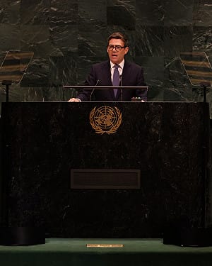 英相柏南聯大演說：設立國家資訊防衛中心　應對惡意錯假訊息攻勢