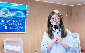 海委會主委管碧玲視導西拉雅號：海巡是國人安心過節最堅實護衛