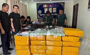柬埔寨破重大販毒集團! 7中國人涉走私840公斤毒品、49隻長、短槍被捕