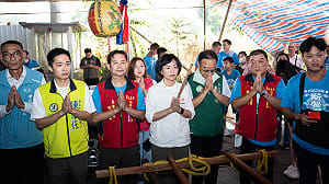 蘇巧慧出席新店十四張斯馨祠繞境 盼新北29區各自精彩