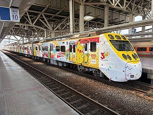 寶可夢列車來了！台鐵今晨潮州首發 9/25起搭區間車就有機會遇到