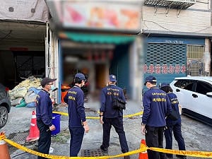 高雄鳳山歇業養生館衝突1死2傷 警追查4逃逸涉案人