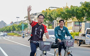 三週騎Youbike掃街逾百公里 林智鴻帶動低碳選舉風潮
