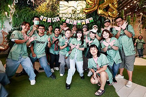 民進黨40生咖高雄人氣爆棚　黃捷用創意串起跨世代熱情