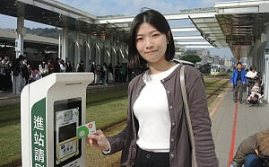 搭公共運輸累積減碳量換好禮    高市交通局送咖啡、月票折抵券