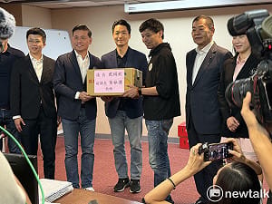 批沈伯洋雙城論壇、營養午餐立場反覆　蔣：不能今天一個說法　隔天又一個