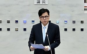 出席議會說明總預算案籌編    陳其邁：落實財政紀律與永續原則  