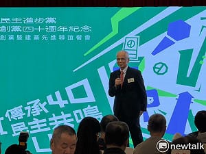 游錫堃酸「認養阿公」　蔣競辦批拿身世做文章：沈伯洋認同嗎？