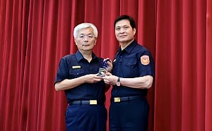 毛小孩人氣投票藏詐機！北市警揭「假投票、真盜帳」手法再現