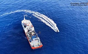 情蒐海纜？菲海防艦巴丹外海驅離中國科考船  中海警介入掩護對峙中 