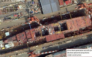衛星抓到了! 中國004超級核動力航母成型 左舷已裝2塊「巨大外飄結構」