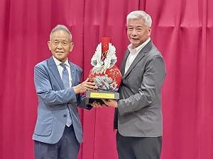 體育