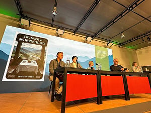 楊双子「臺灣漫遊錄」德國宣傳口譯破碎  春山出版緊急換人