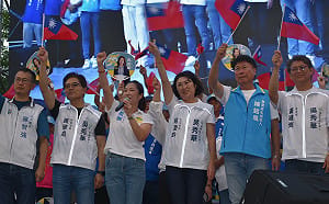 藍白齊聚台東力挺吳秀華選縣長　饒慶鈴籲團結支持完成交棒