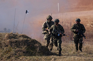北約警告隨時迎俄致命混合戰！波蘭星鏈、挪威軍演都現間諜蹤影