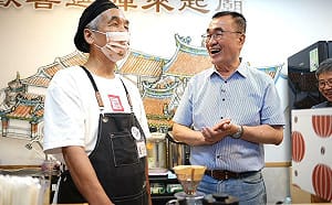 李四川拋高齡政策 推高齡住安檢查、銀髮人才中心