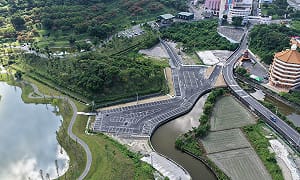 國慶連假走訪高雄果嶺自然公園 雙湖停車場助攻順暢入園