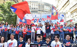 國民黨首移師高雄國慶升旗 柯志恩喊話：高雄贏、台灣就會贏！