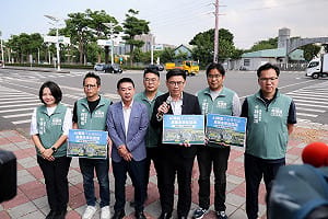 擁「地便便、電全全、人齊齊」三大優勢  賴瑞隆打造高雄大亞灣AI專區