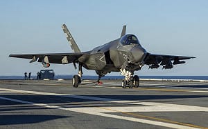 F-35C終於能上福特級艦！尚未服役的「甘迺迪號」完成初步相容驗證