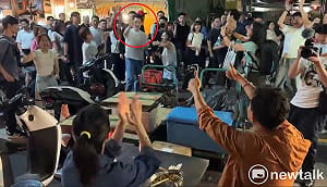 蔣萬安夜市視察挨轟！張銘祐批：人潮你收割、爛攤誰收拾？