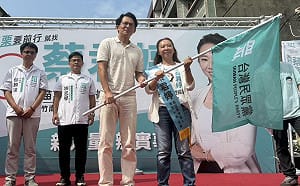 黃國昌：2綠縣市長都支持長輩健保免費、賴清德及卓榮泰卻帶頭造謠