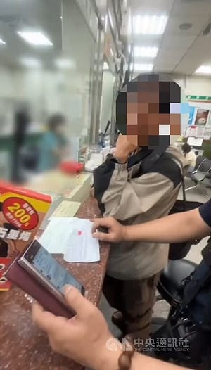 網戀女友稱父亡缺喪葬費　男險匯3萬台中警郵阻詐