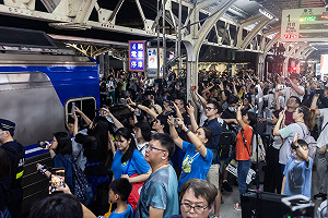 台南鐵路地下化今啟用！半天湧2萬人「電梯停擺、廁所溢水」 鐵道局回應了