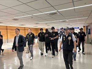 高雄楠梓命案　2嫌涉潛逃韓國遭押解返台到案