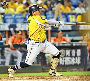 兄弟台灣大賽G2打序微調　曾頌恩腿部不適連2場板凳