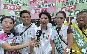 陳亭妃偕議員候選人走訪安平、金華市場　盼串聯濱海觀光廊帶　帶動南區安平發展新契機