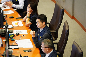 網嘲諷遮陽傘防颱措施 蔣萬安：以市民安全為優先考量