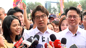 蔣萬安路樹政策有成？沈伯洋未正面肯定：拋這句關鍵詞