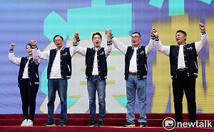 （影）蔣萬安競總成立大進場走10分鐘　主辦單位喊現場破3萬人