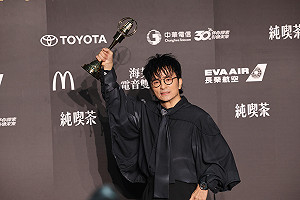 (影)金鐘61》唐從聖奪迷你劇男配角！淚謝亡父與失智16年母親：這是上帝的恩賜