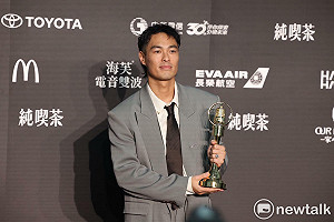 (影)金鐘61》入圍6次今年終於圓夢！楊祐寧奪最佳男配 淚崩喊：把獎項獻給爸爸