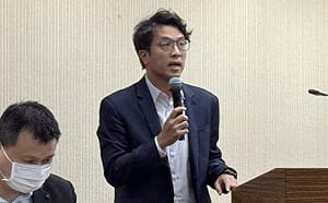 車掃除裝防彈玻璃  沈伯洋證實：移動時也有穿上防彈衣