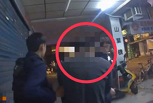 網傳「買開山刀就被抓」引熱議！警還原真相：掩蓋喪屍煙彈謊稱帶刀