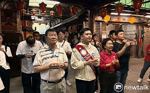 蔡宗豪展開「一日步行府城廟宇祈福」  單日走遍66間廟宇為鄉親祈福