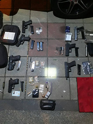 北桃聯手出擊  查獲大批私藏槍械毒品