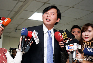 黃國昌細數過去政績 反批安定力量諸多質疑