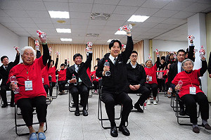 視察宜蘭長照2.0  賴揆盼完善制度提供長輩服務