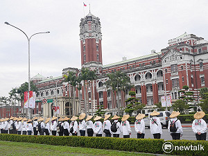 公投法三讀 人民作主：台灣民主發展的歷史新頁